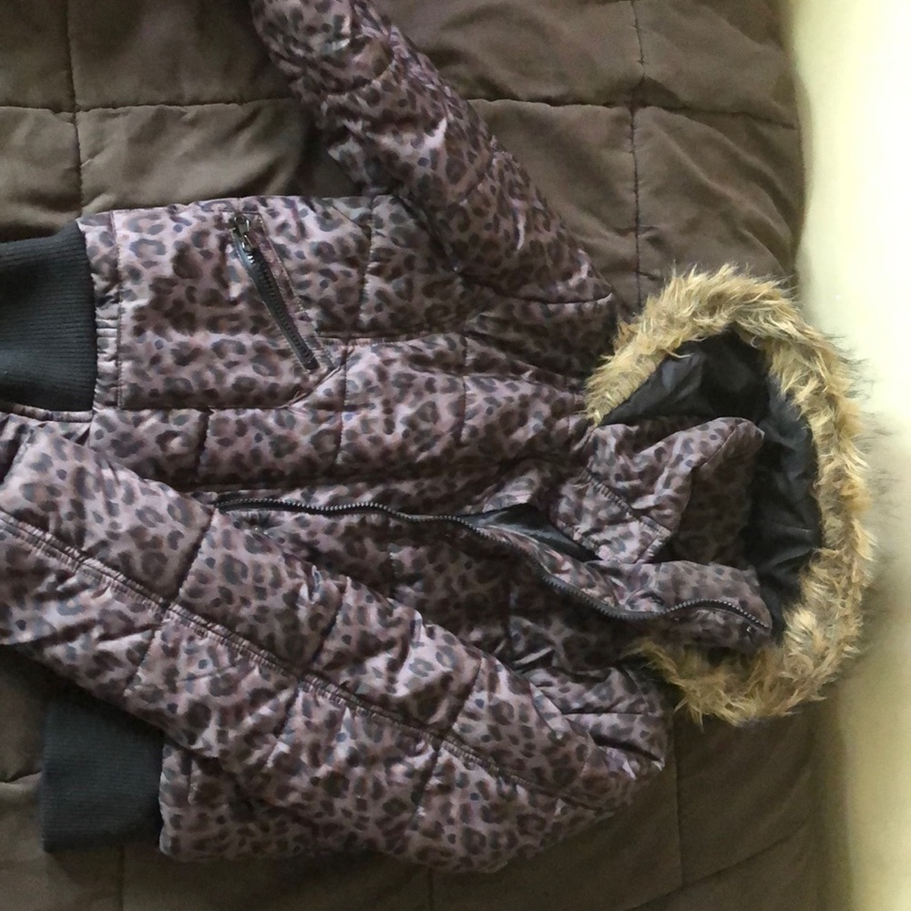 Leopard print Jacket perfect for the winter